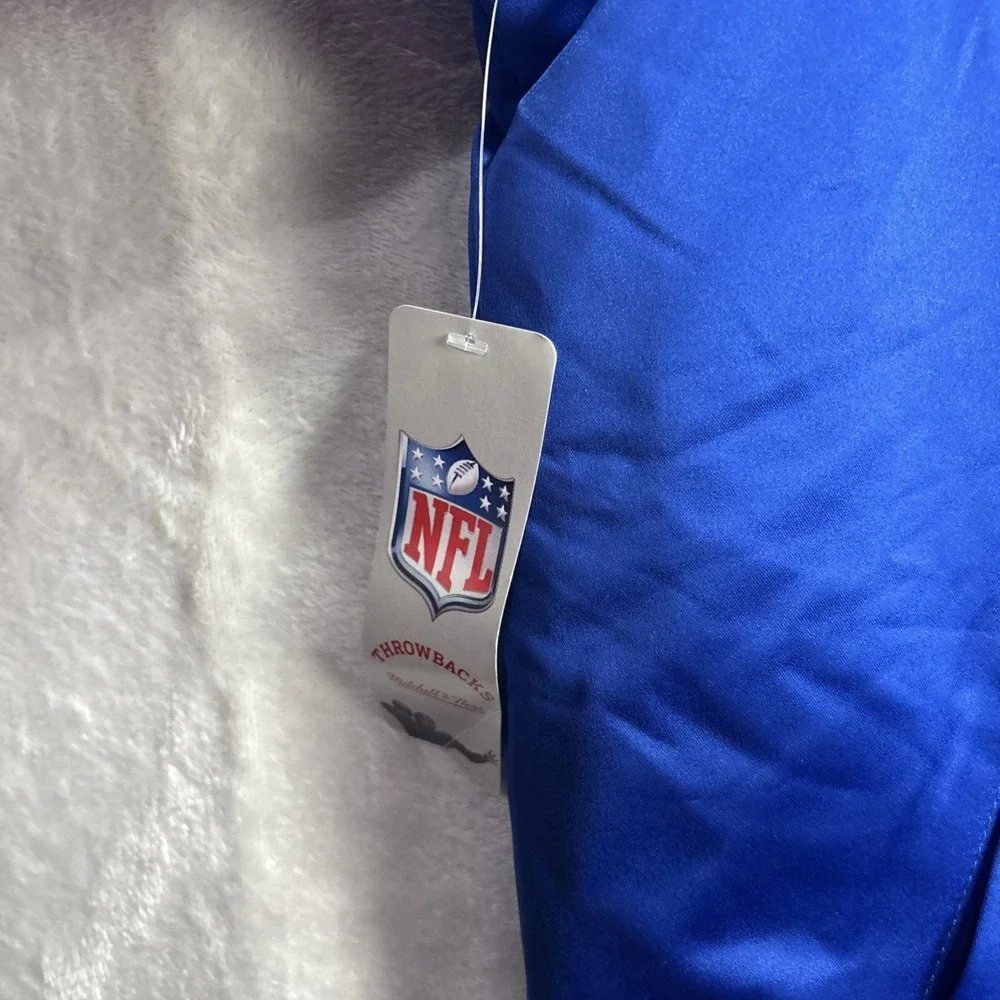 NWT New England Patriots Mitchell & Ness Throwback Jacket Size 2XL Brand New